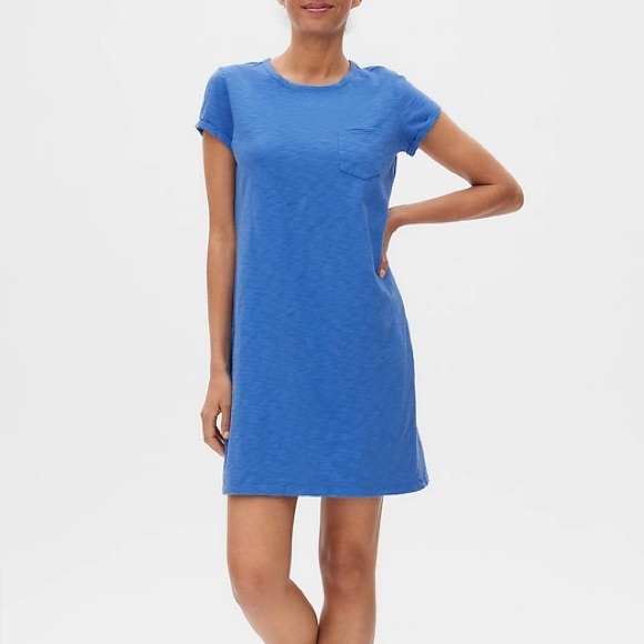 GAP Dresses & Skirts - GAP Blue pocket tshirt dress. New with tags. Women’s Size large.